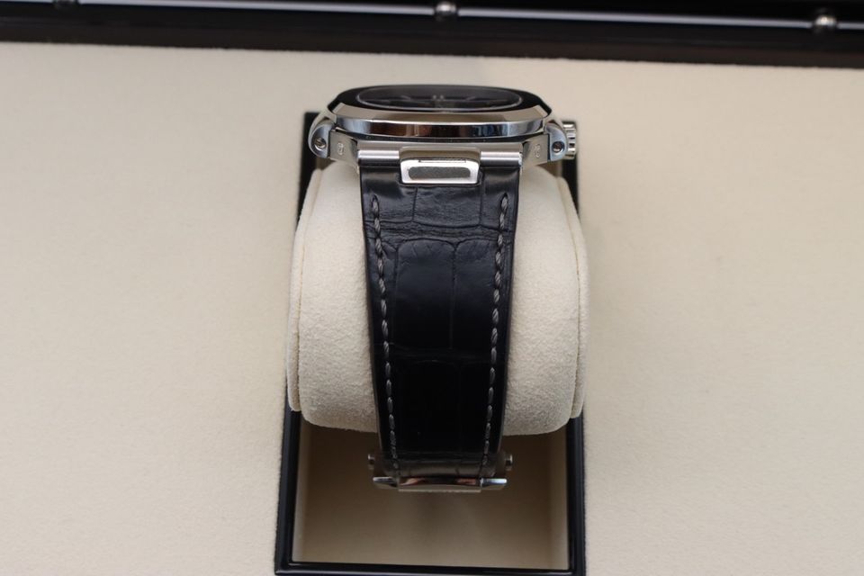 Patek Philippe Nautilus 5726A-001 Image 2